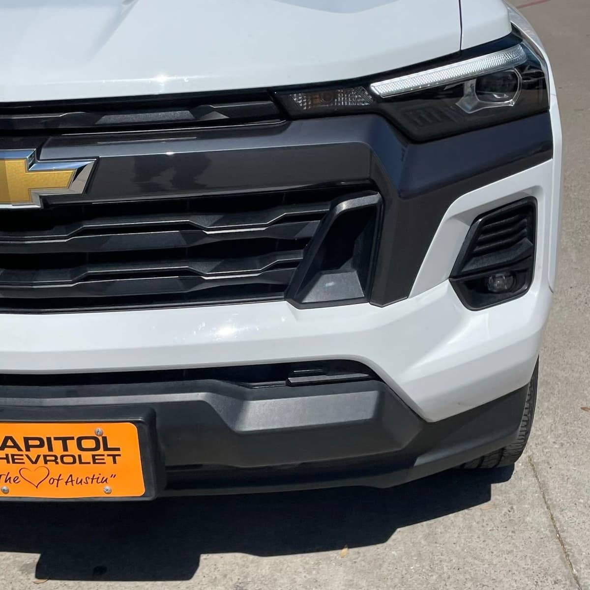 2023 Chevrolet Colorado - Image 8