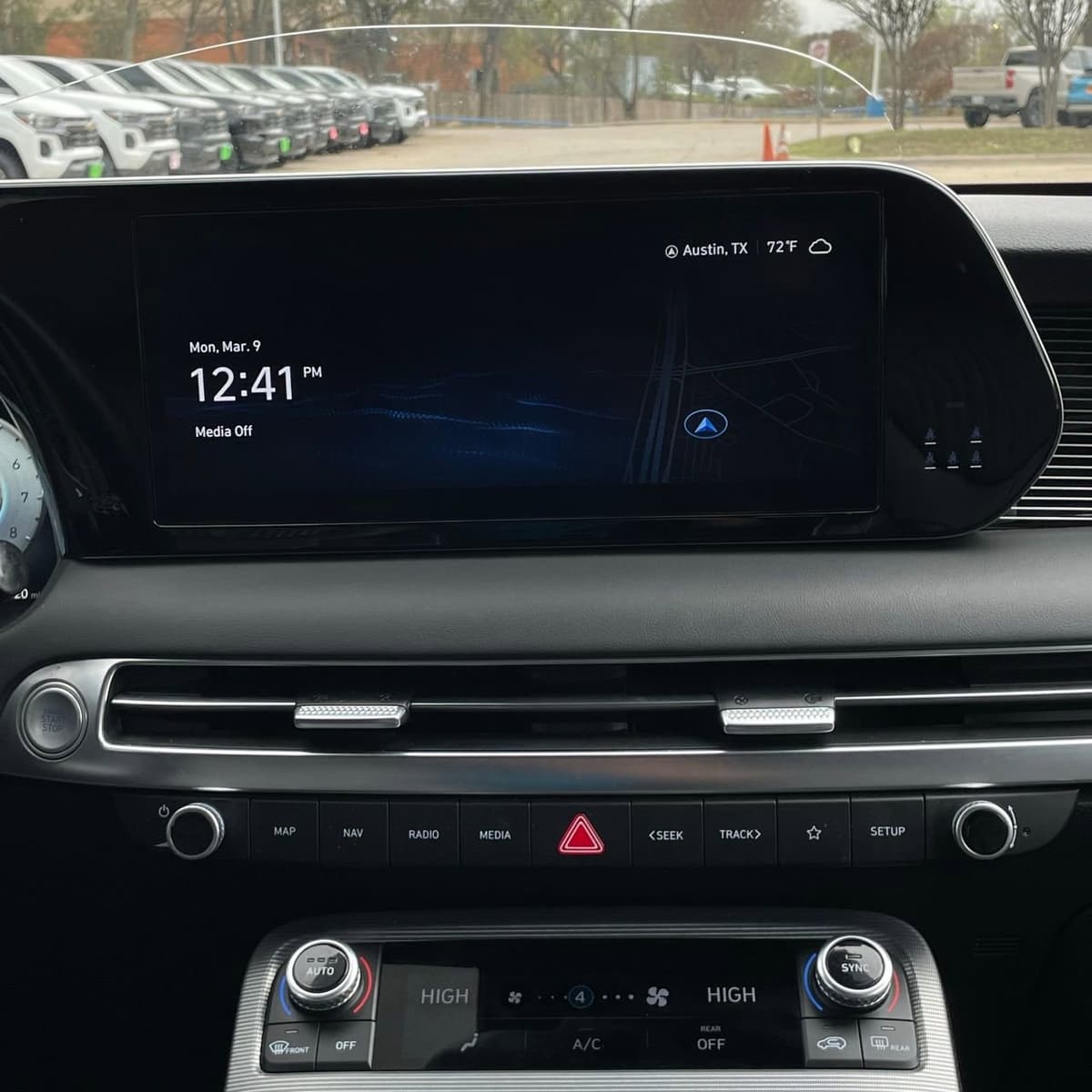 2024 Hyundai Palisade - Image 17