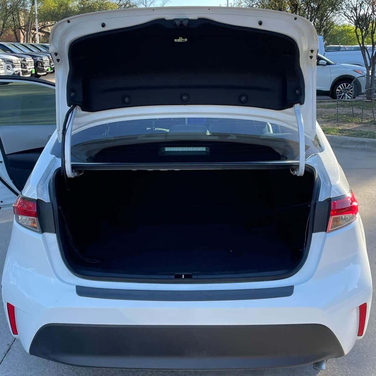 2024 Toyota Corolla - Image 25