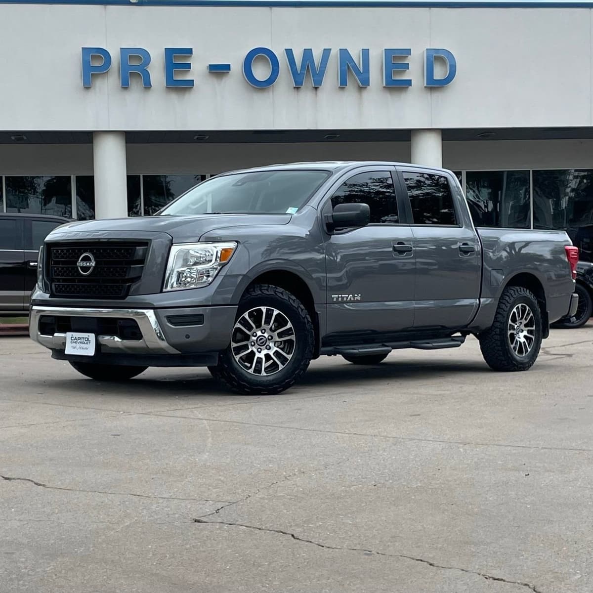 2024 Nissan Titan - Image 2