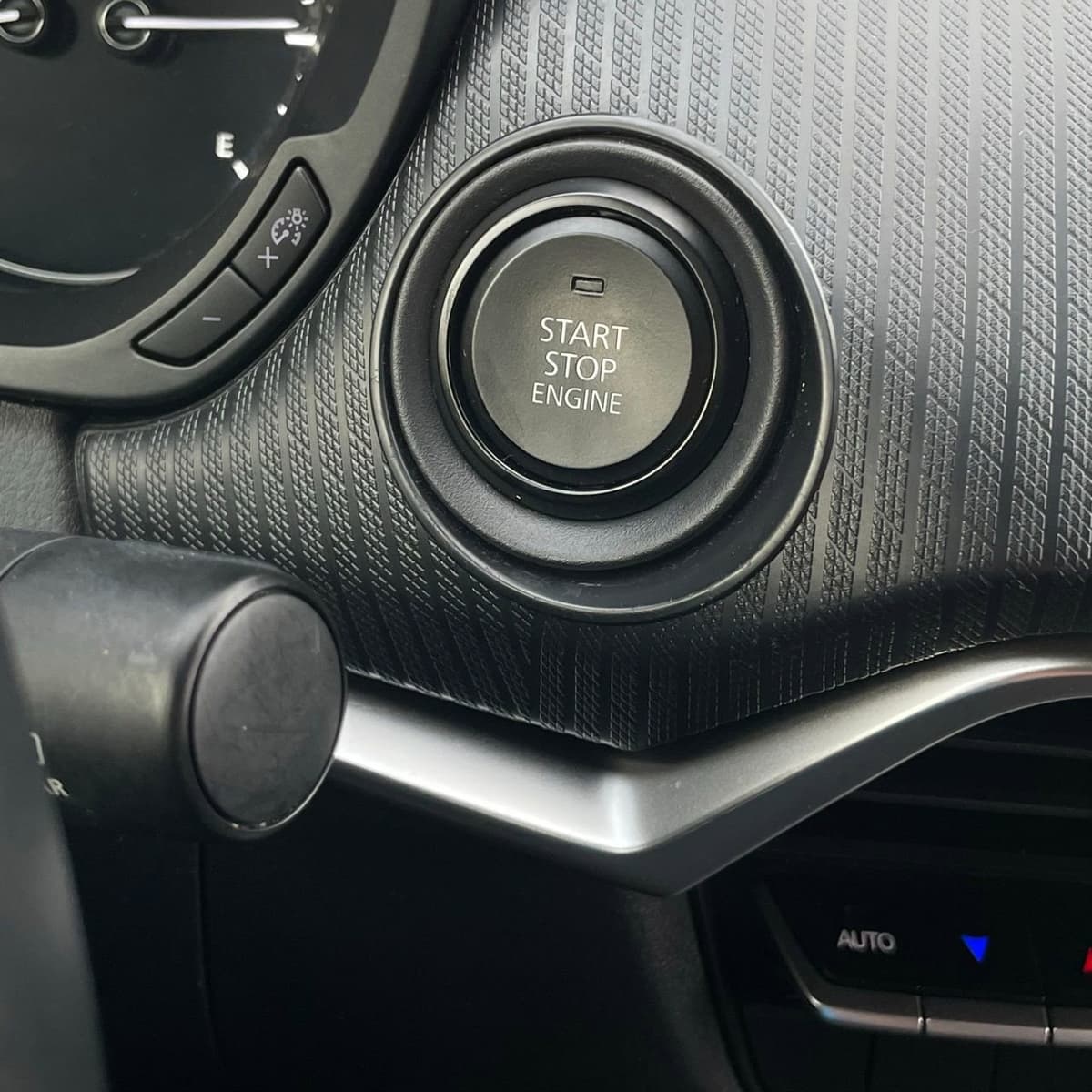 2024 Mazda CX-90 - Image 17