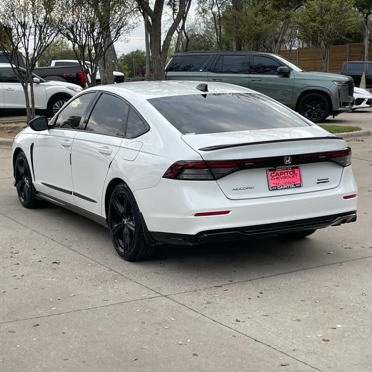 2025 Honda Accord Hybrid - Image 4