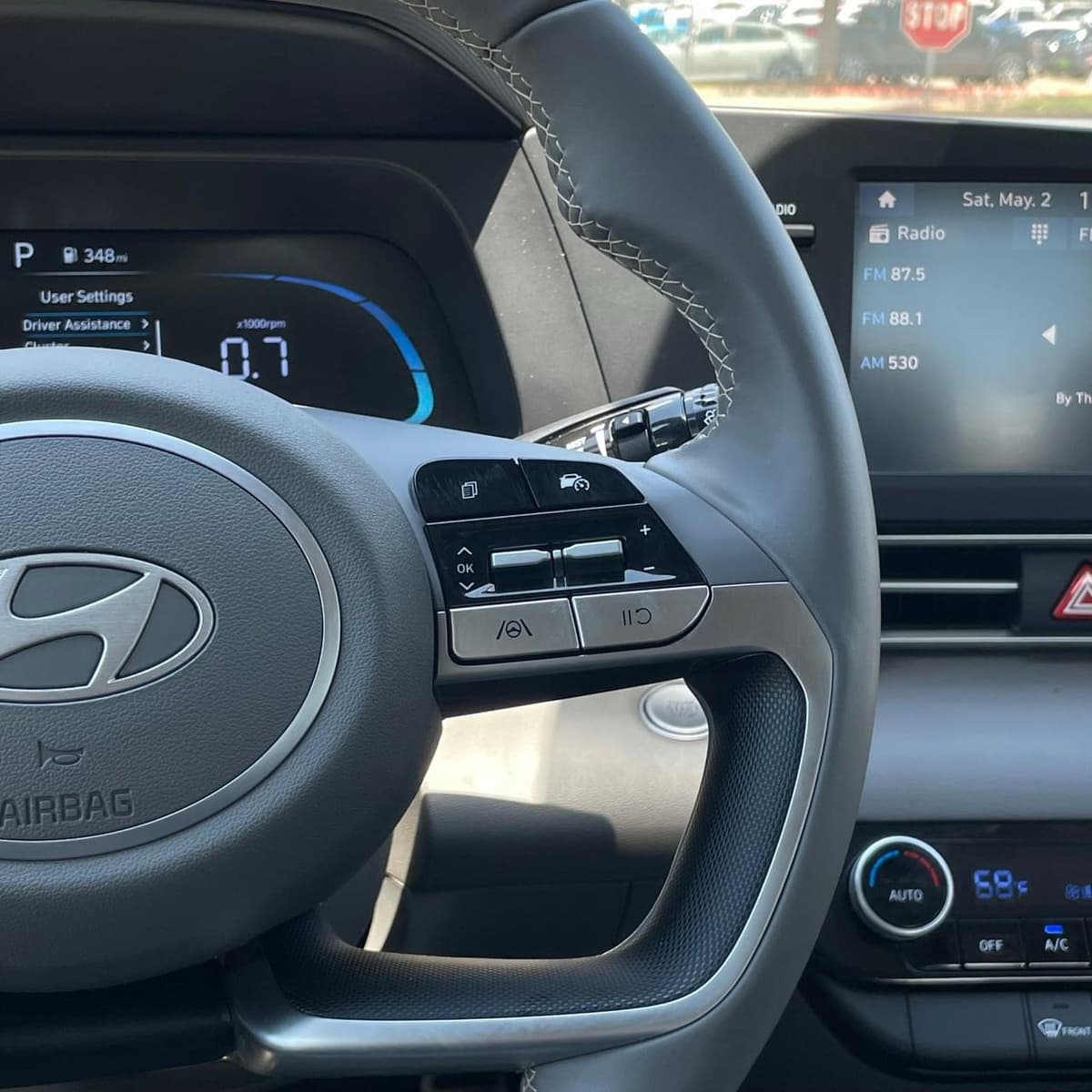 2025 Hyundai Elantra - Image 14