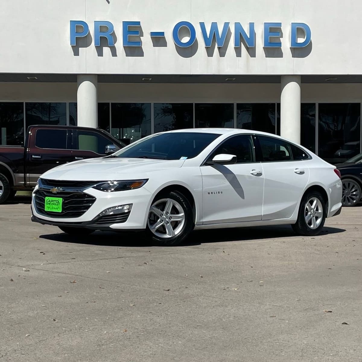 2024 Chevrolet Malibu - Image 1