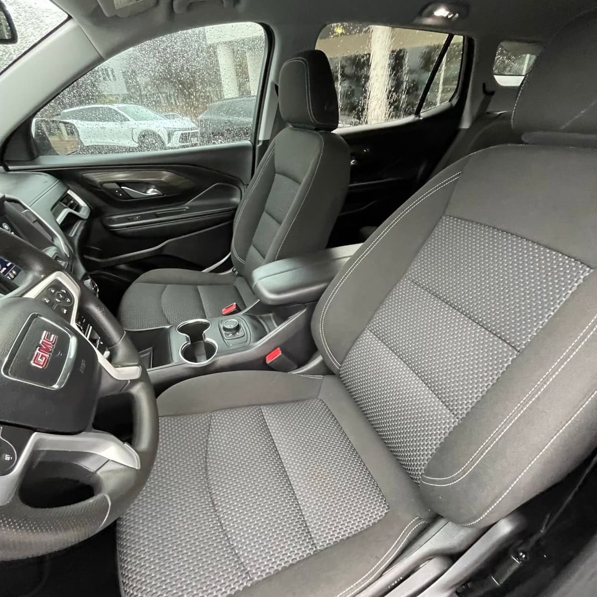 2024 GMC Terrain - Image 21