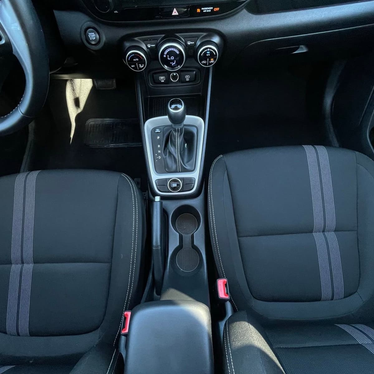 2025 Hyundai Venue - Image 19