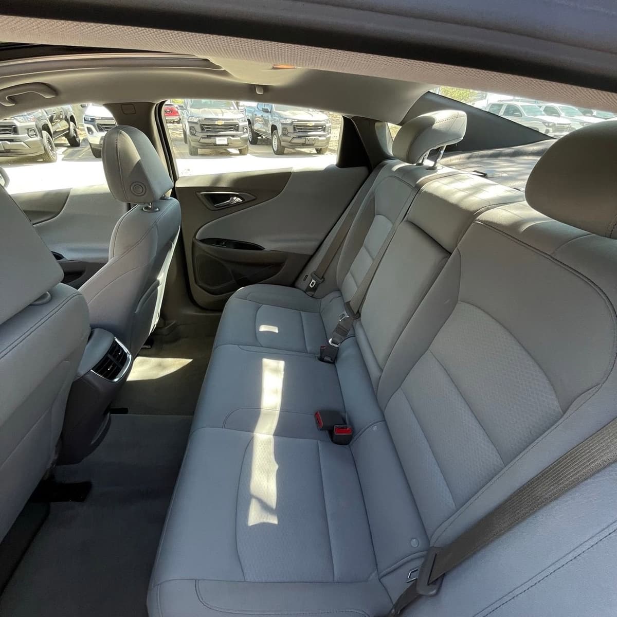 2024 Chevrolet Malibu - Image 23