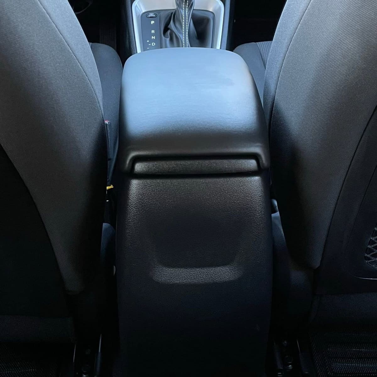 2025 Hyundai Venue - Image 23