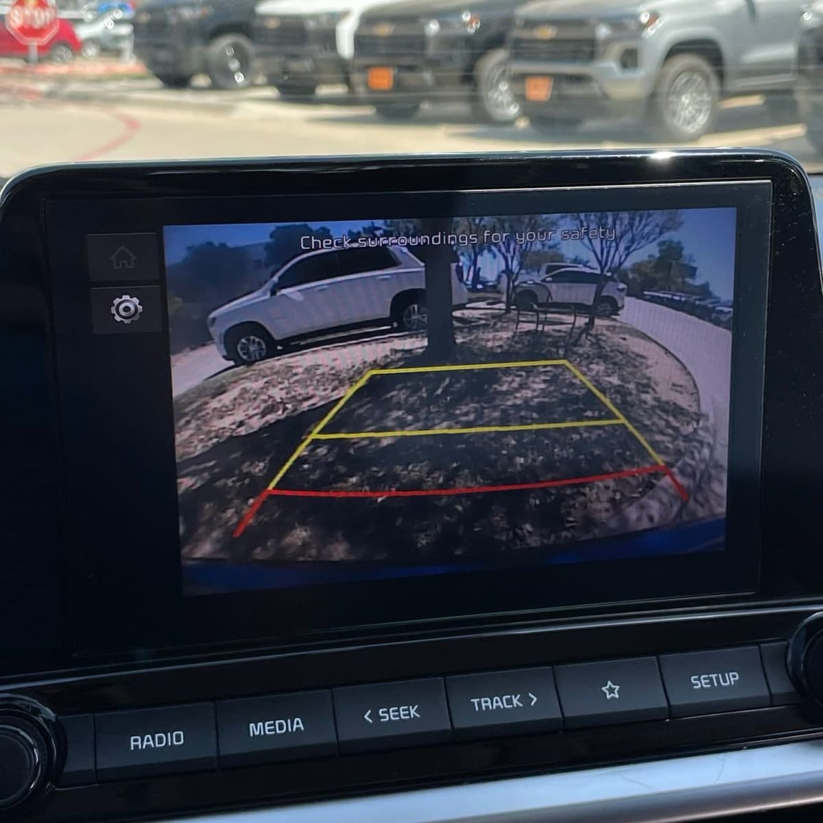 2023 Kia Forte - Image 17