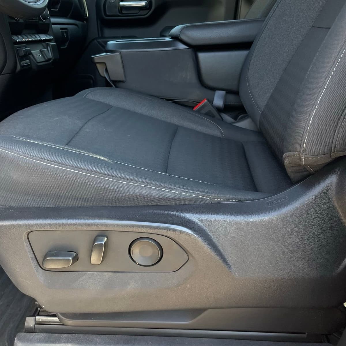 2024 Chevrolet Silverado 1500 - Image 22