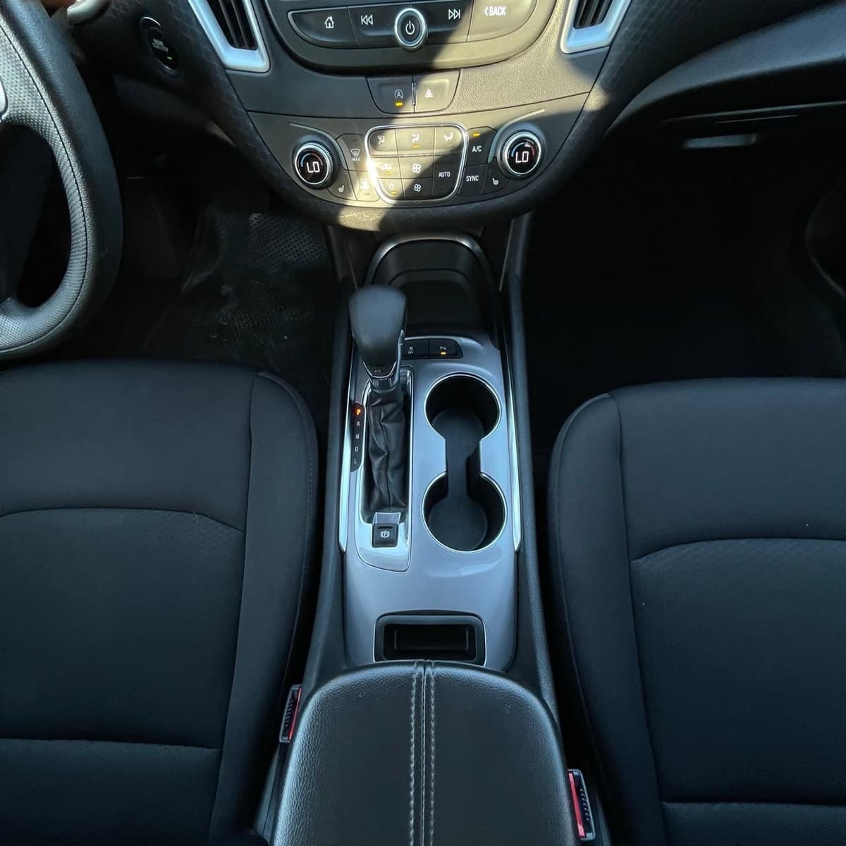 2024 Chevrolet Malibu - Image 20