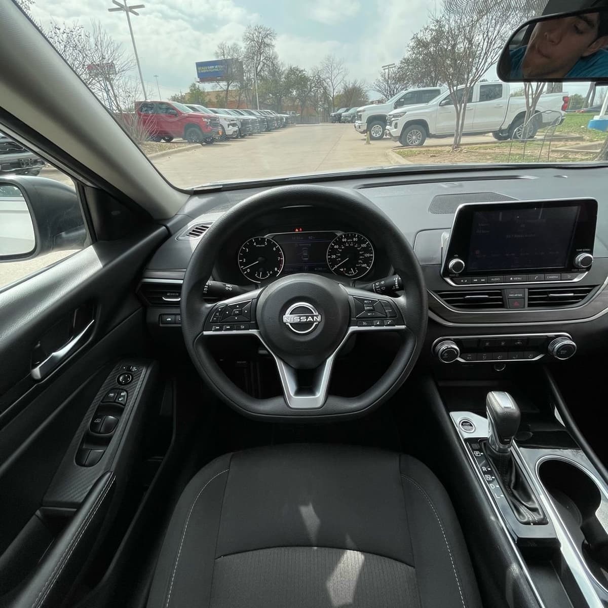 2024 Nissan Altima - Image 12