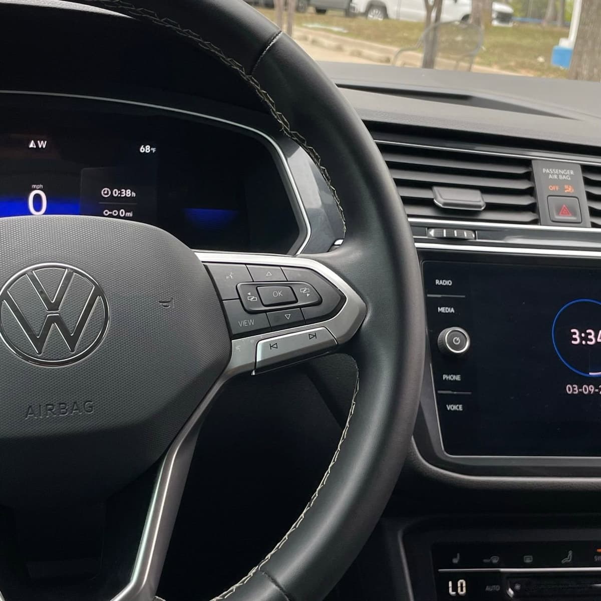 2023 Volkswagen Tiguan - Image 15