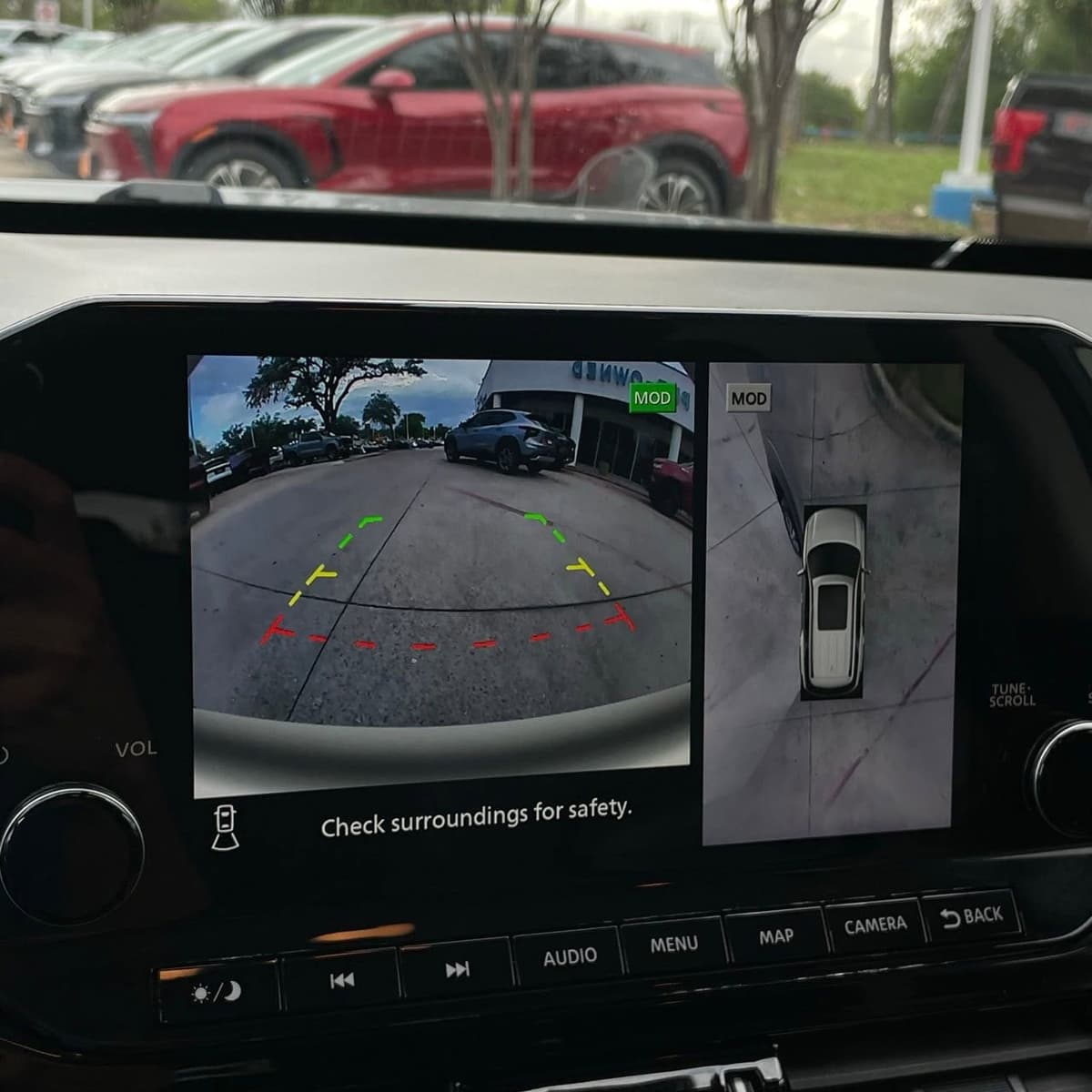 2025 Nissan Pathfinder - Image 19