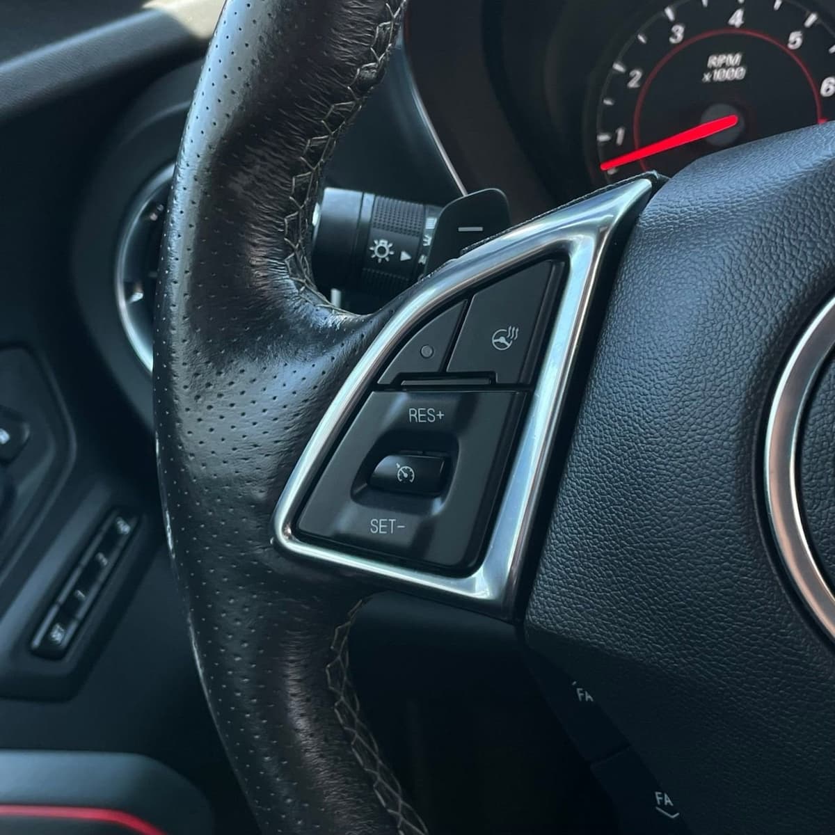 2023 Chevrolet Camaro - Image 13