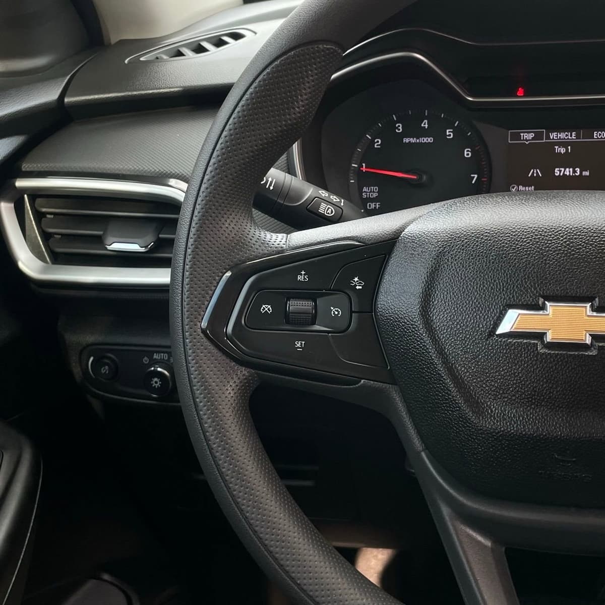 2021 Chevrolet Trailblazer - Image 13