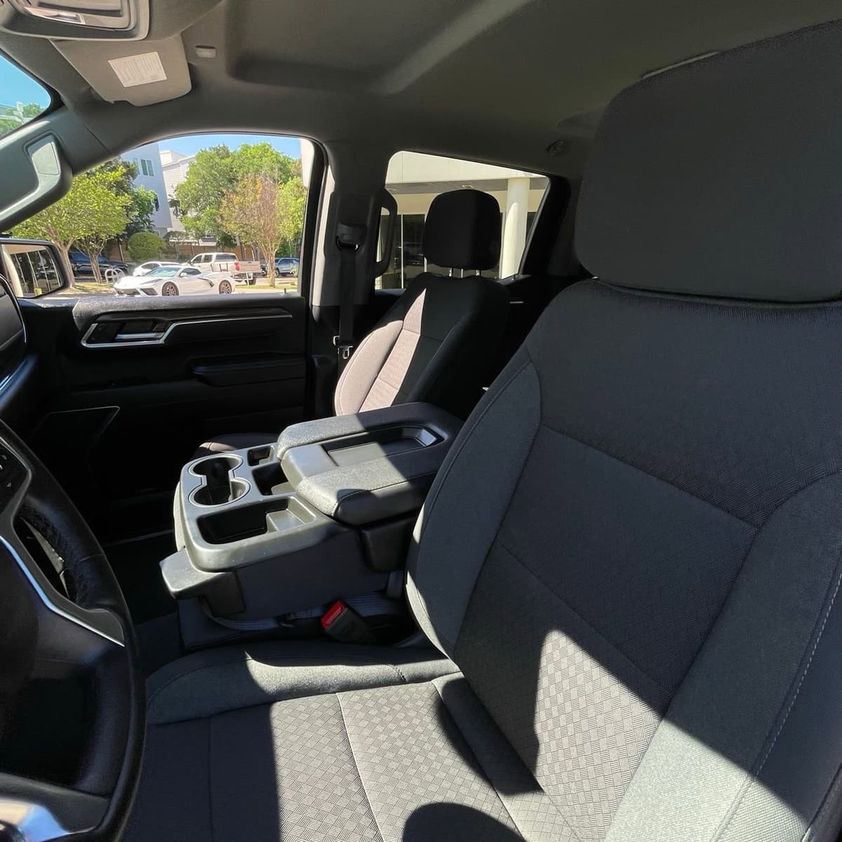 2025 Chevrolet Silverado 1500 - Image 22