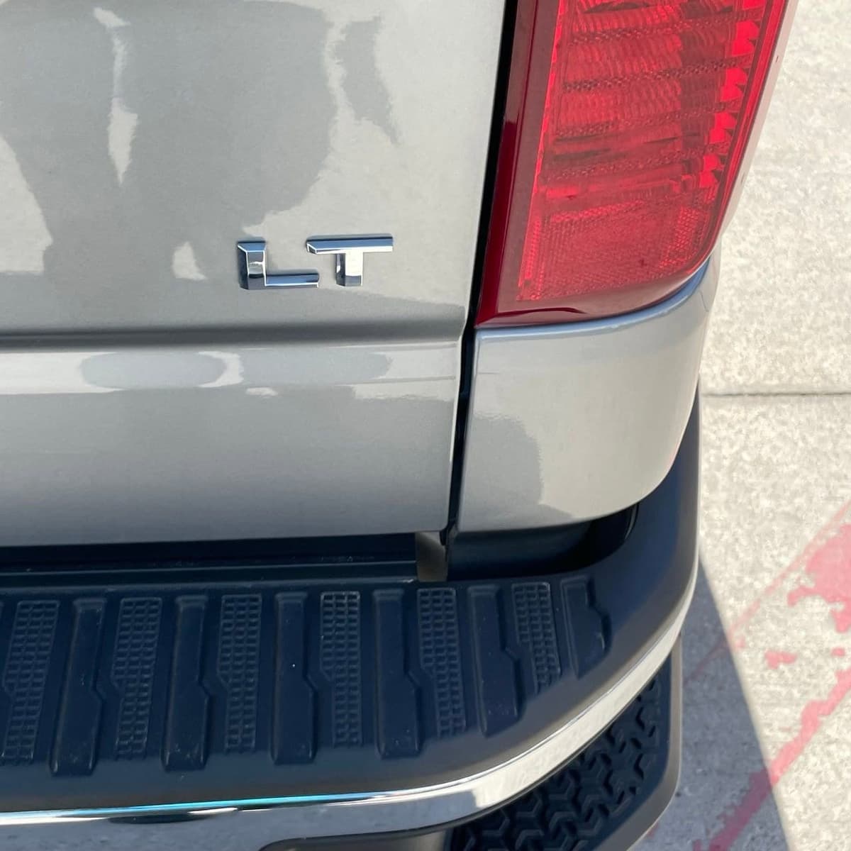 2025 Chevrolet Silverado 1500 - Image 6