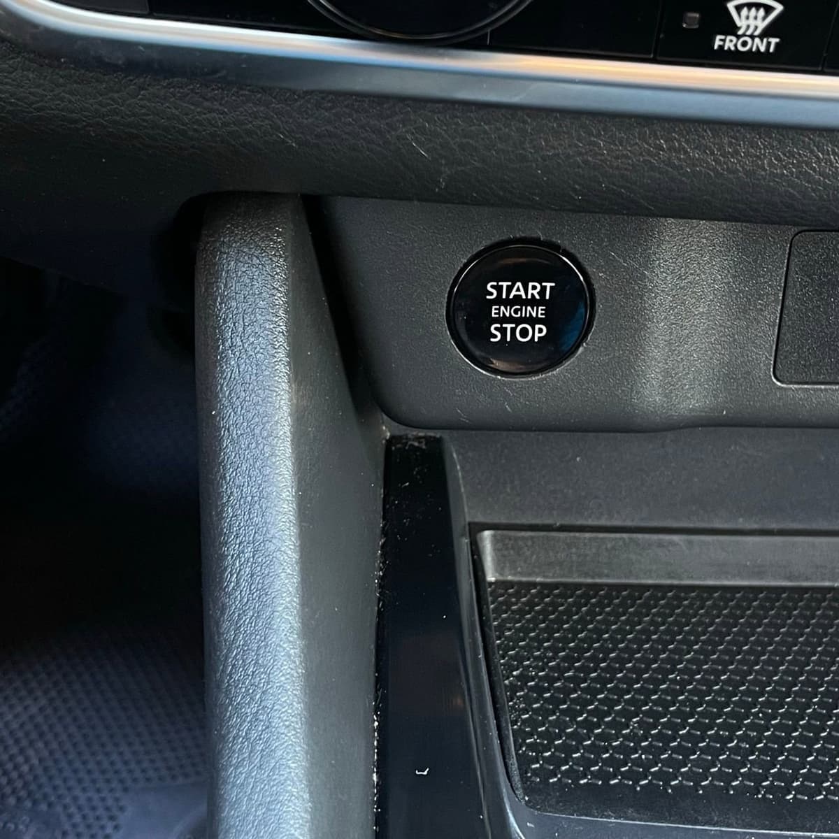 2024 Nissan Rogue - Image 17