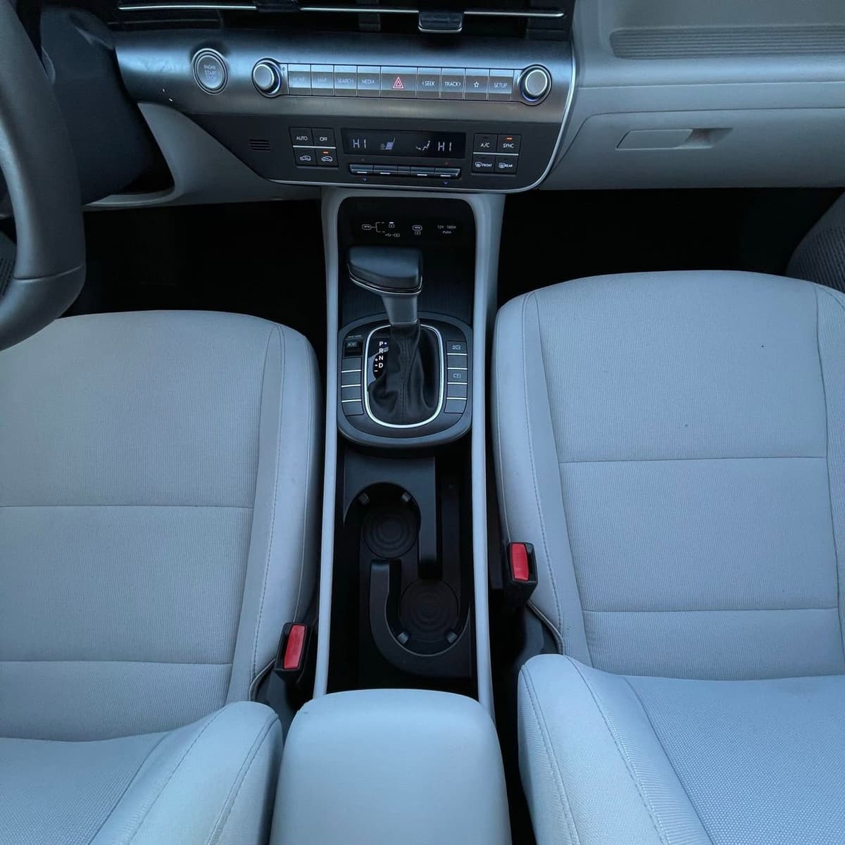 2025 Hyundai Kona - Image 18