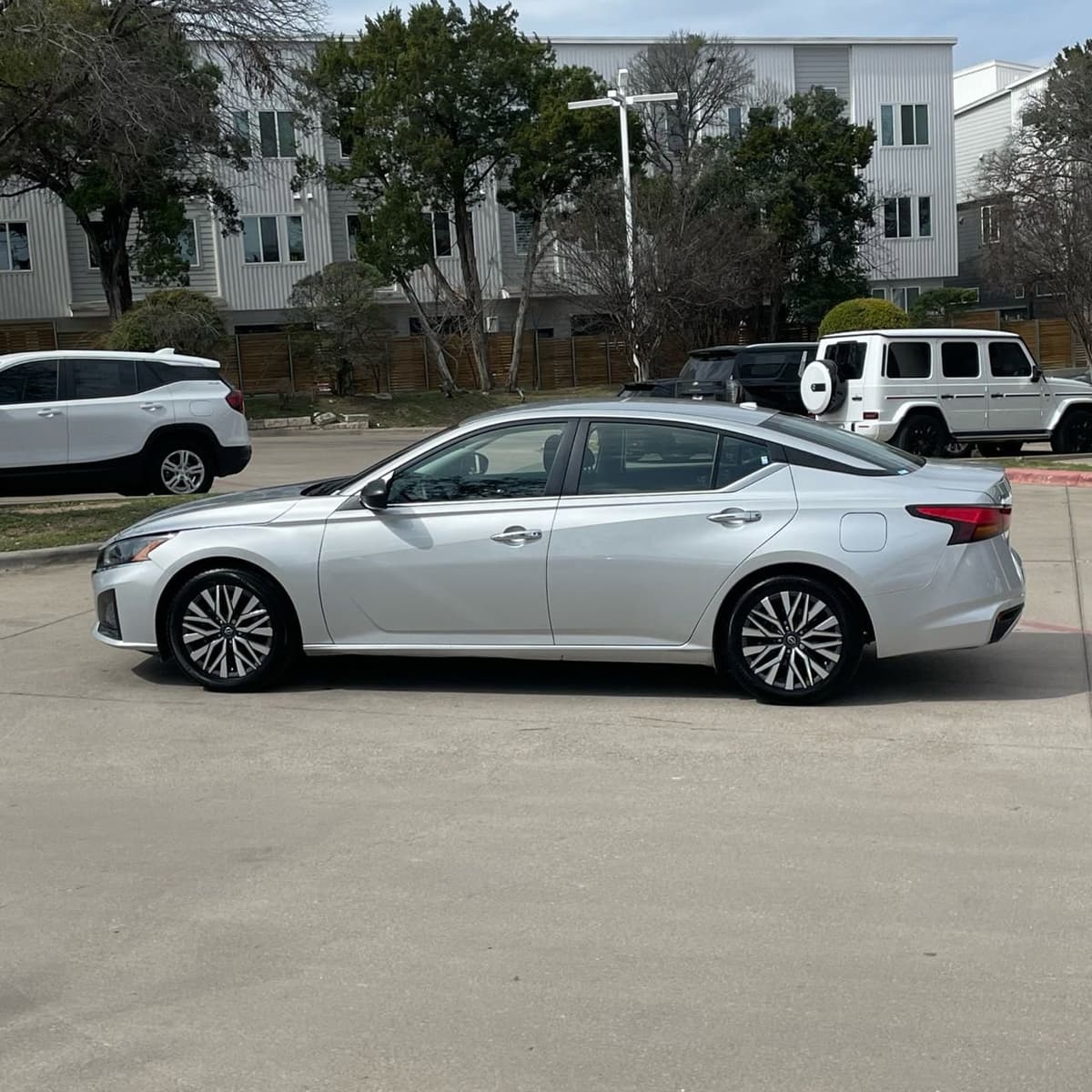 2024 Nissan Altima - Image 3