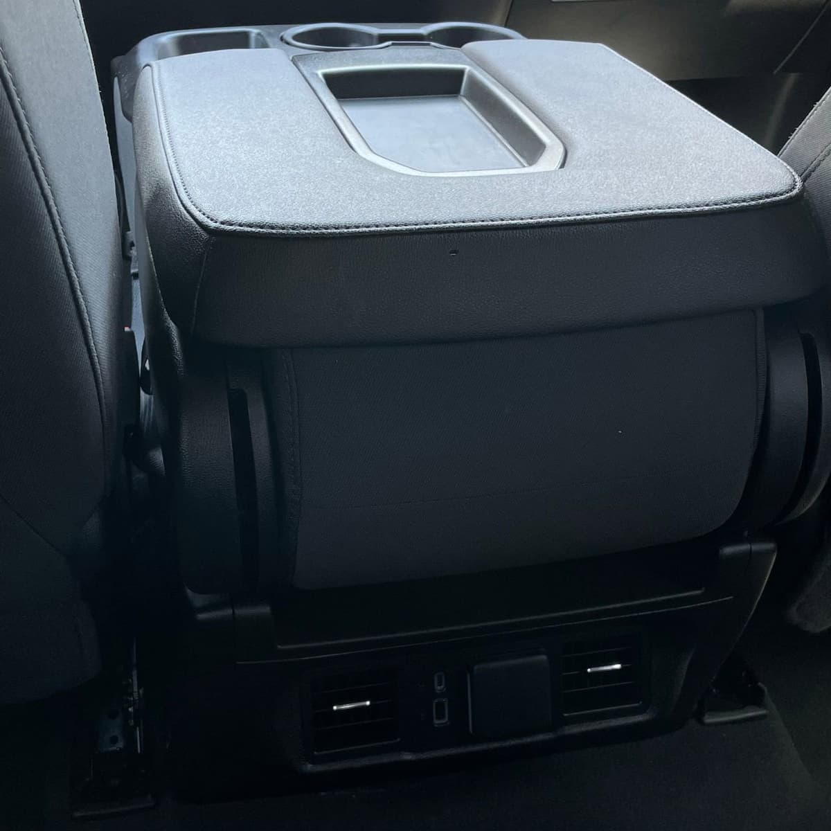 2025 Chevrolet Silverado 1500 - Image 25