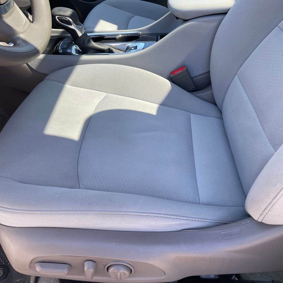 2024 Chevrolet Malibu - Image 23