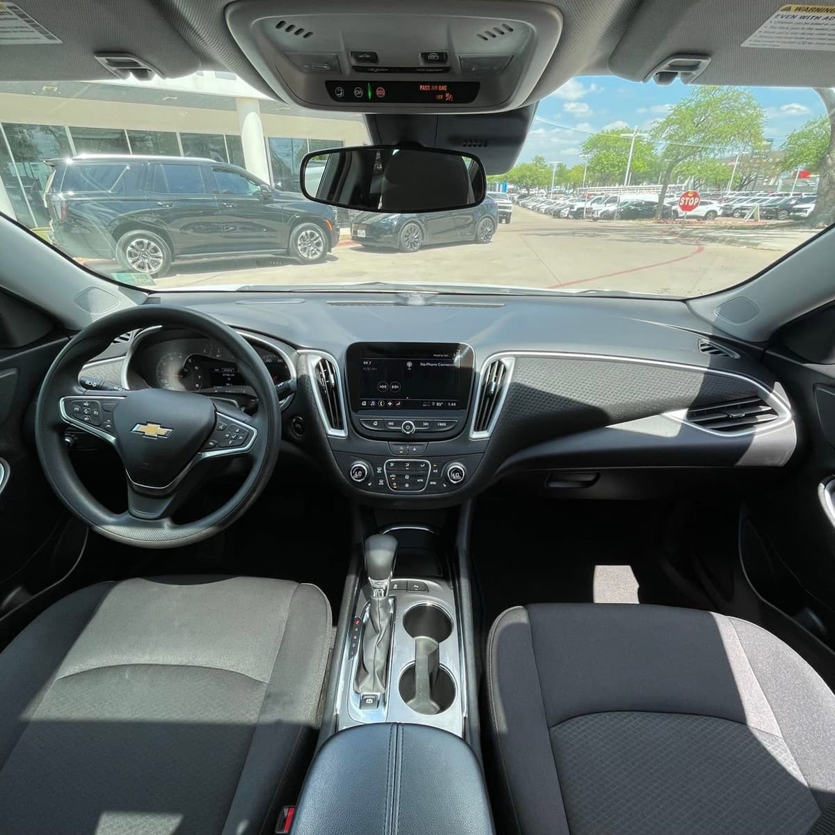 2024 Chevrolet Malibu - Image 10