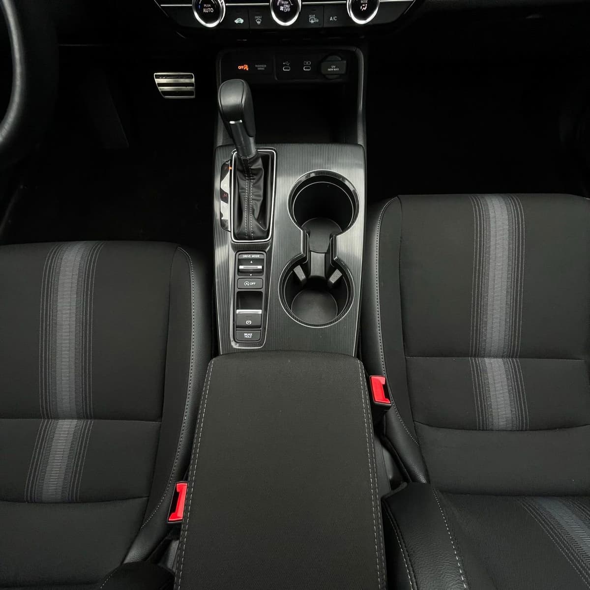 2025 Honda Civic Sedan - Image 19