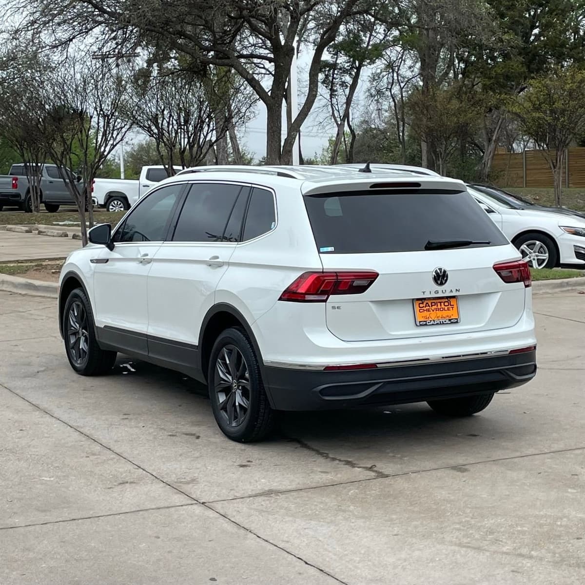2023 Volkswagen Tiguan - Image 4