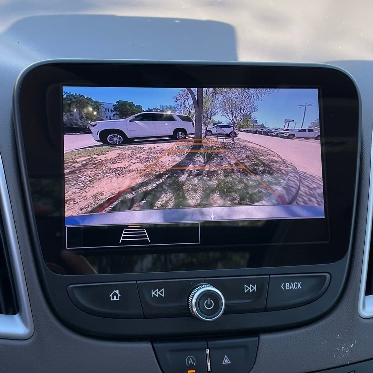 2024 Chevrolet Malibu - Image 19