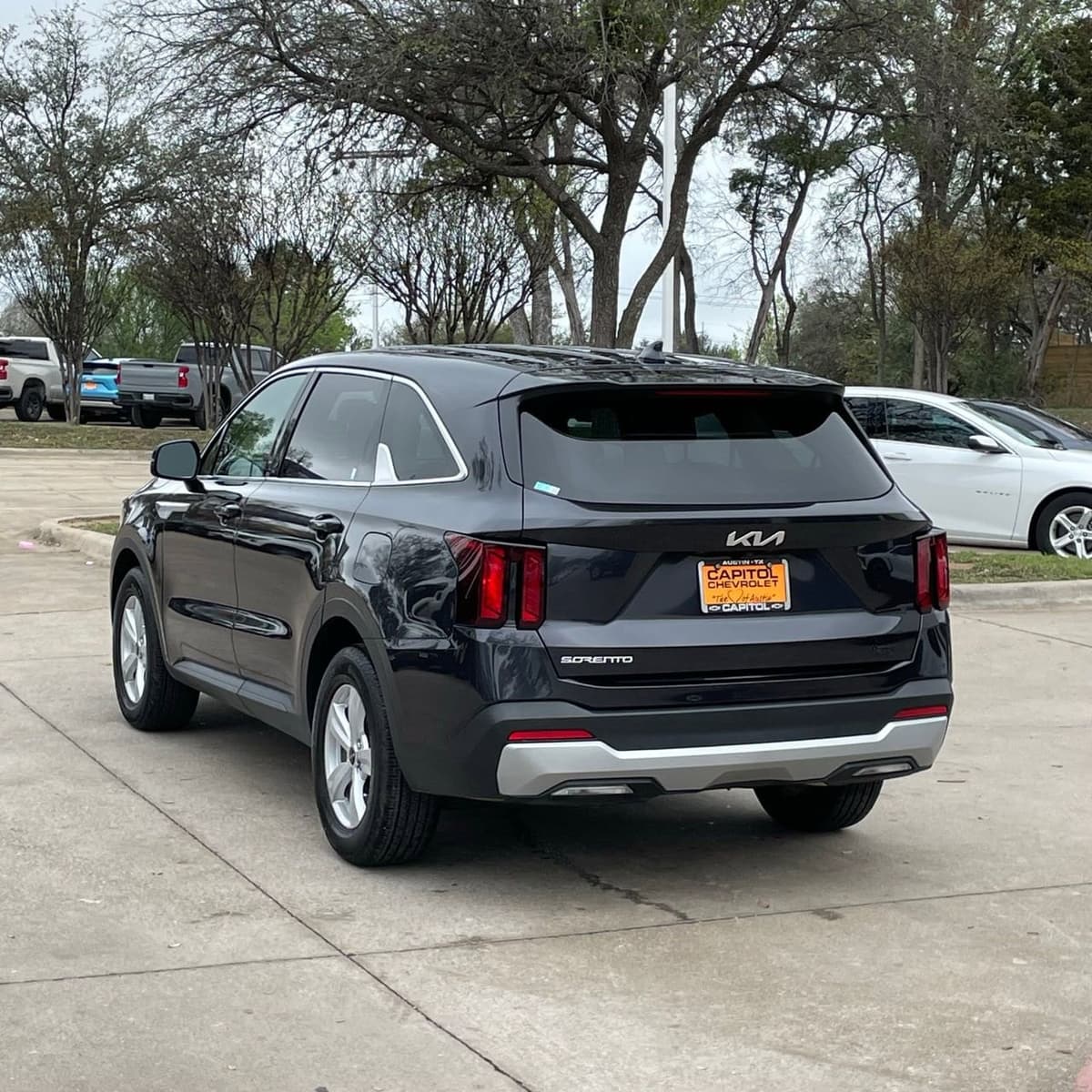 2025 Kia Sorento - Image 4