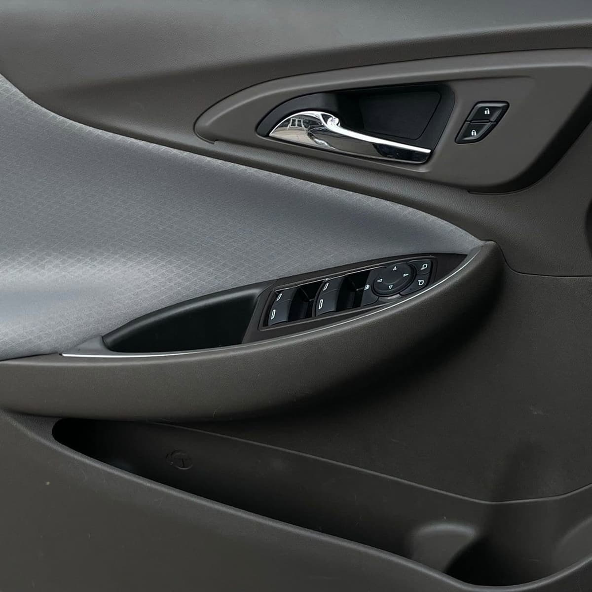 2024 Chevrolet Malibu - Image 20