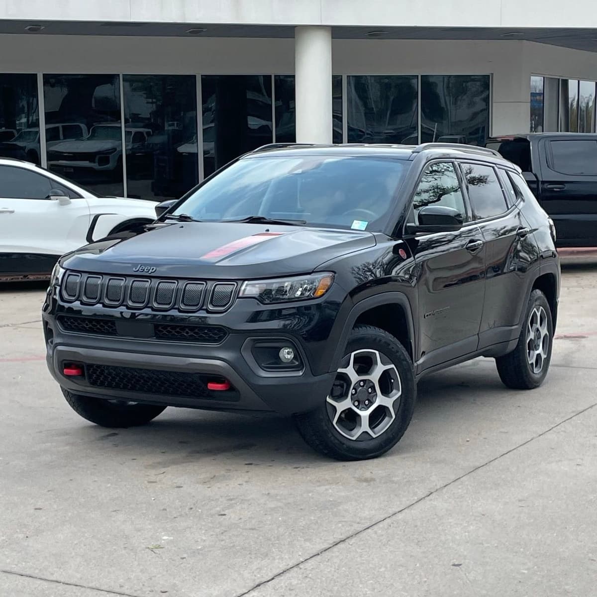2022 Jeep Compass - Image 11
