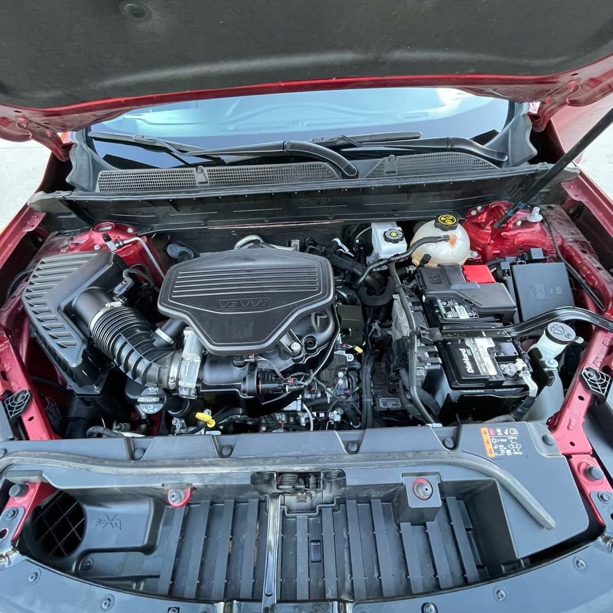 2023 GMC Acadia - Image 27