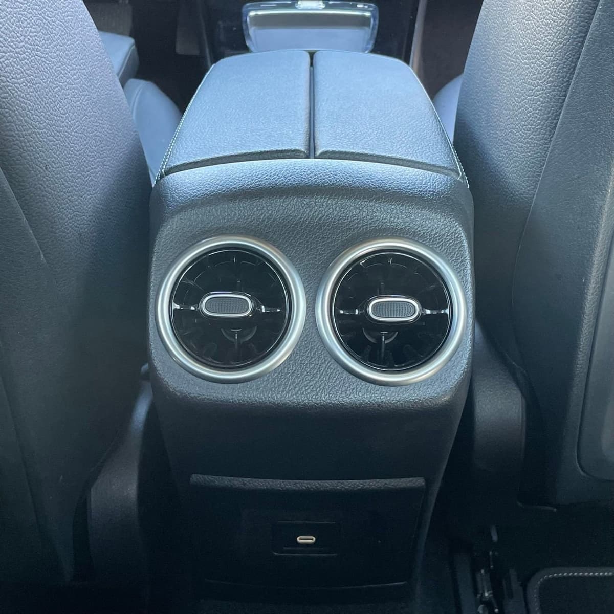 2025 Mercedes-Benz CLA - Image 24