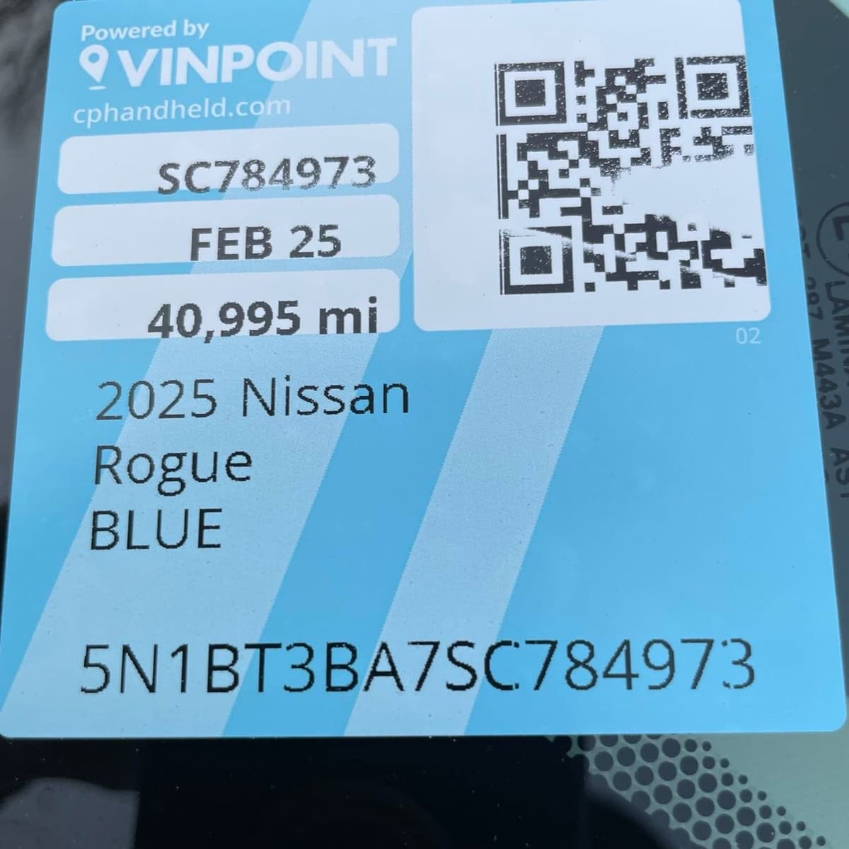 2025 Nissan Rogue - Image 24