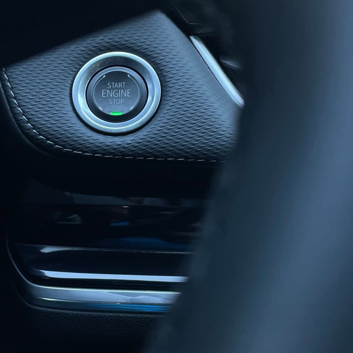 2025 Chevrolet Equinox - Image 16