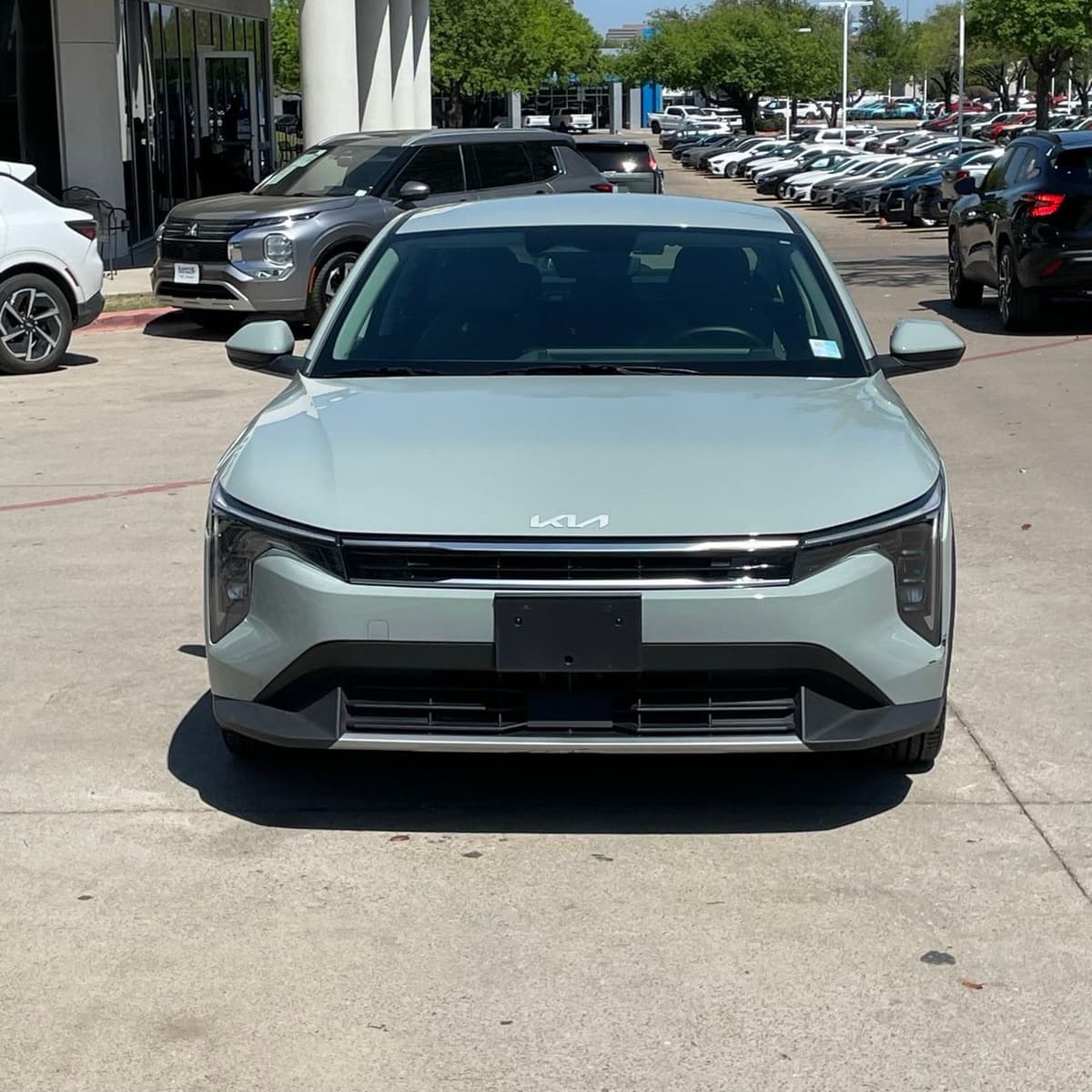 2025 Kia K4 - Image 5