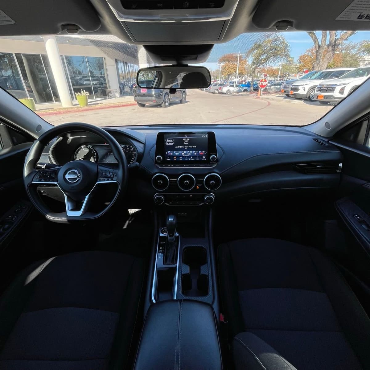 2024 Nissan Sentra - Image 10