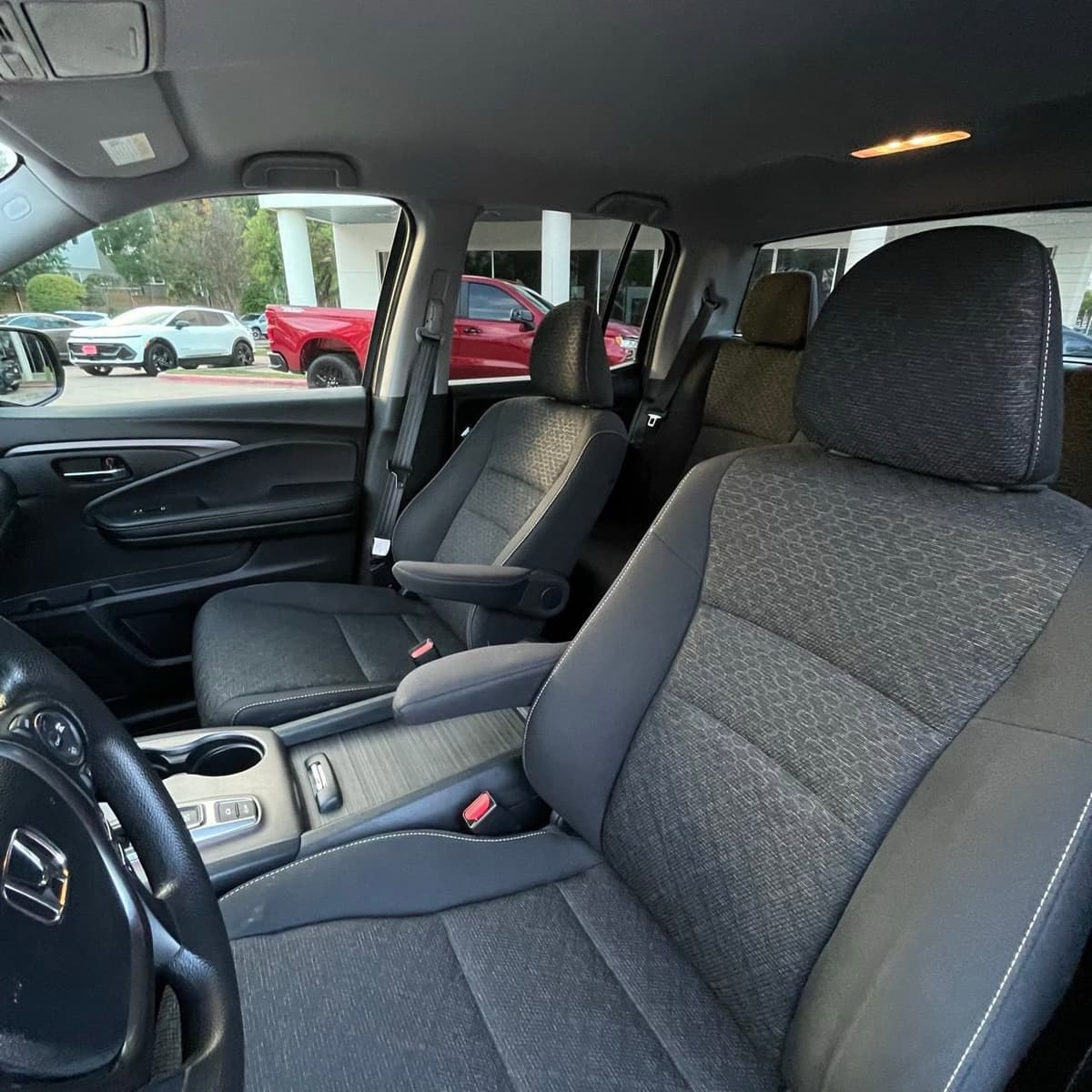 2023 Honda Ridgeline - Image 22