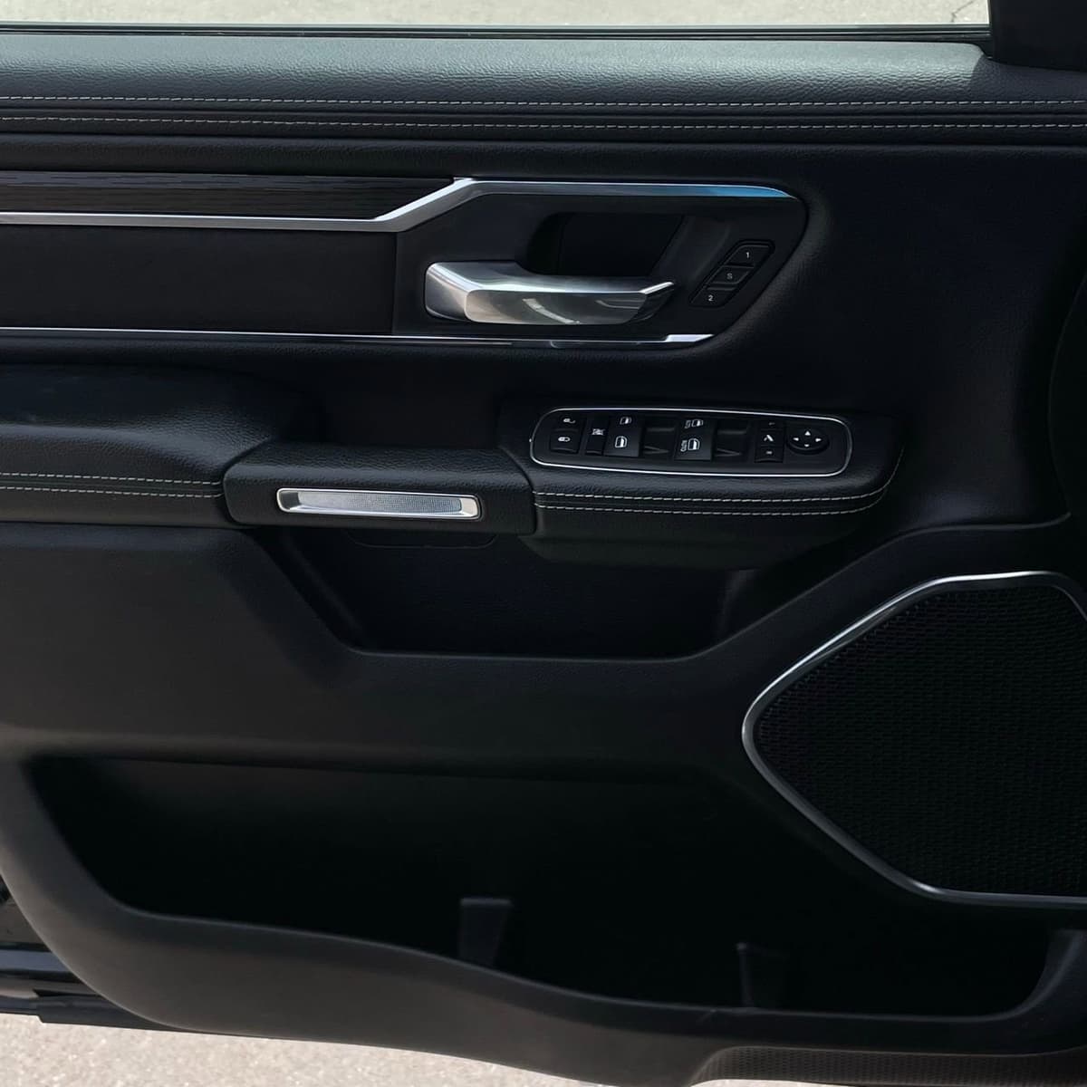 2024 Ram 1500 - Image 20