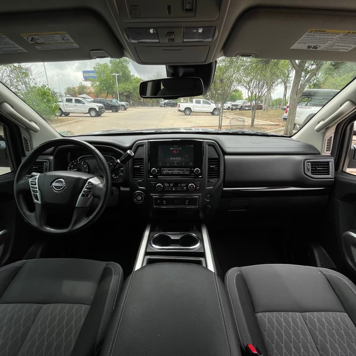 2024 Nissan Titan - Image 11