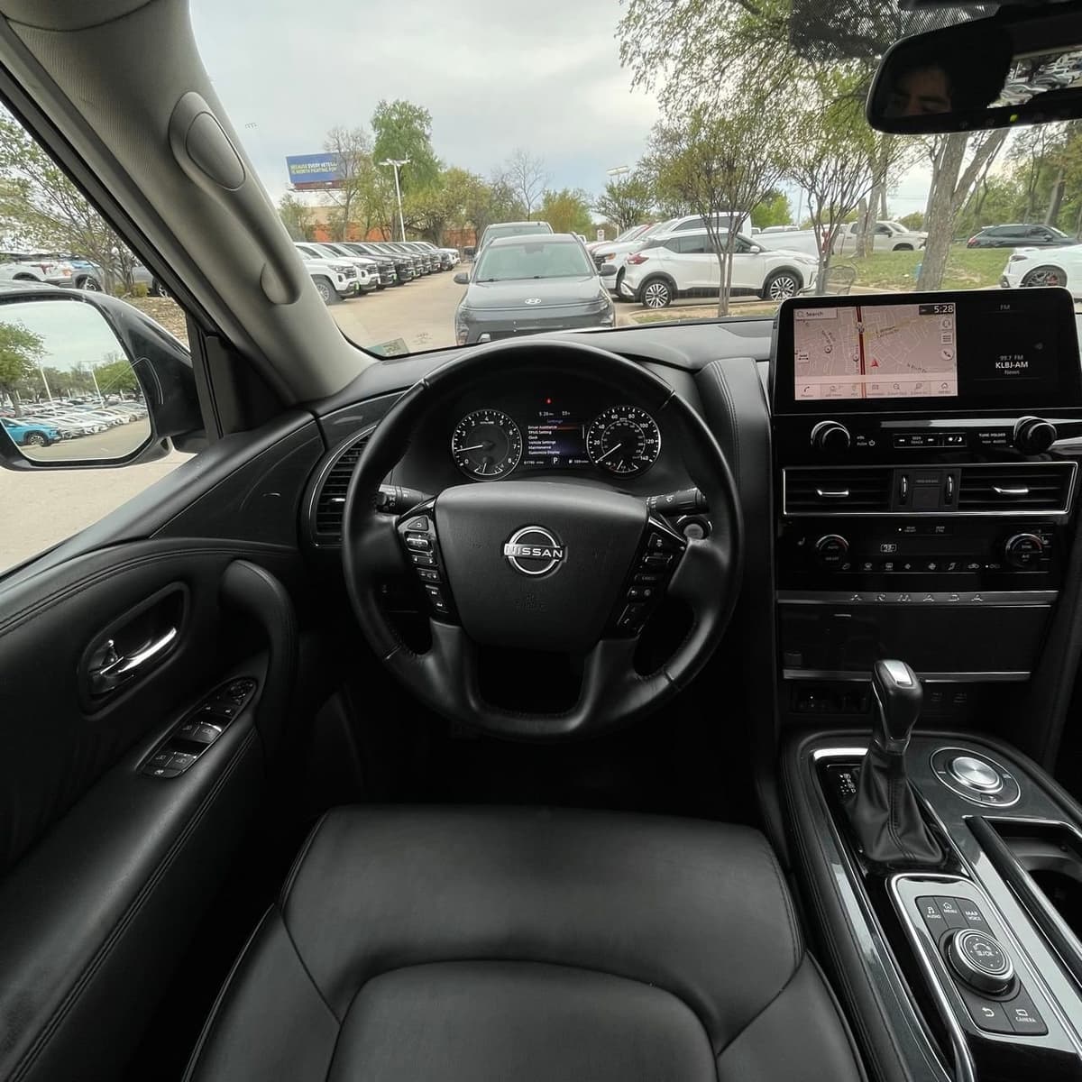 2024 Nissan Armada - Image 11