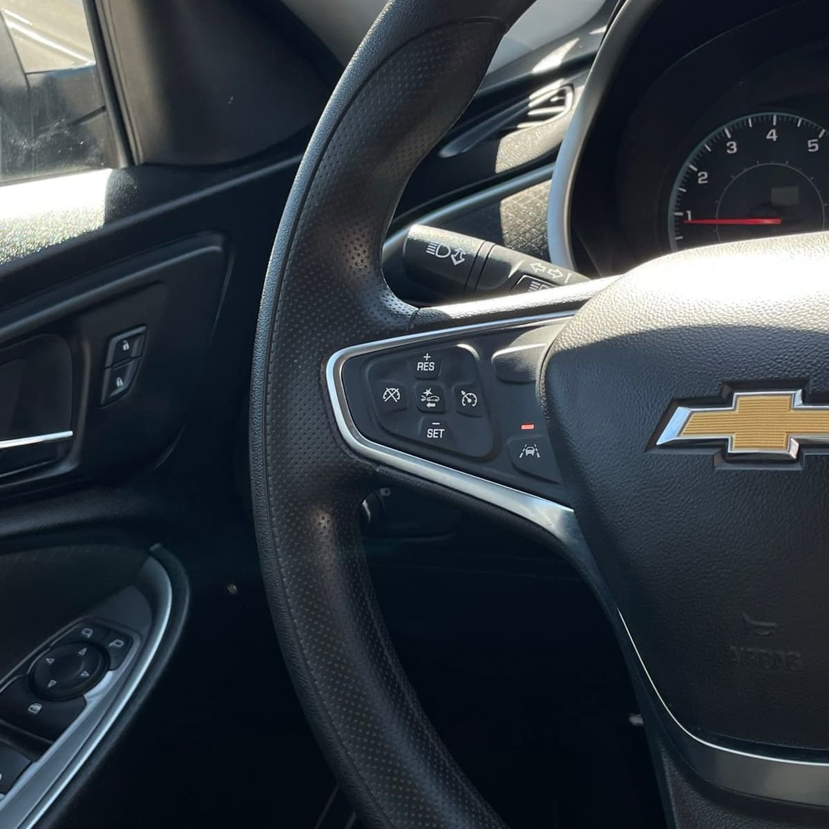 2024 Chevrolet Malibu - Image 14