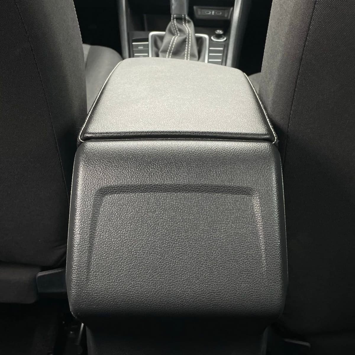 2024 Volkswagen Jetta - Image 23