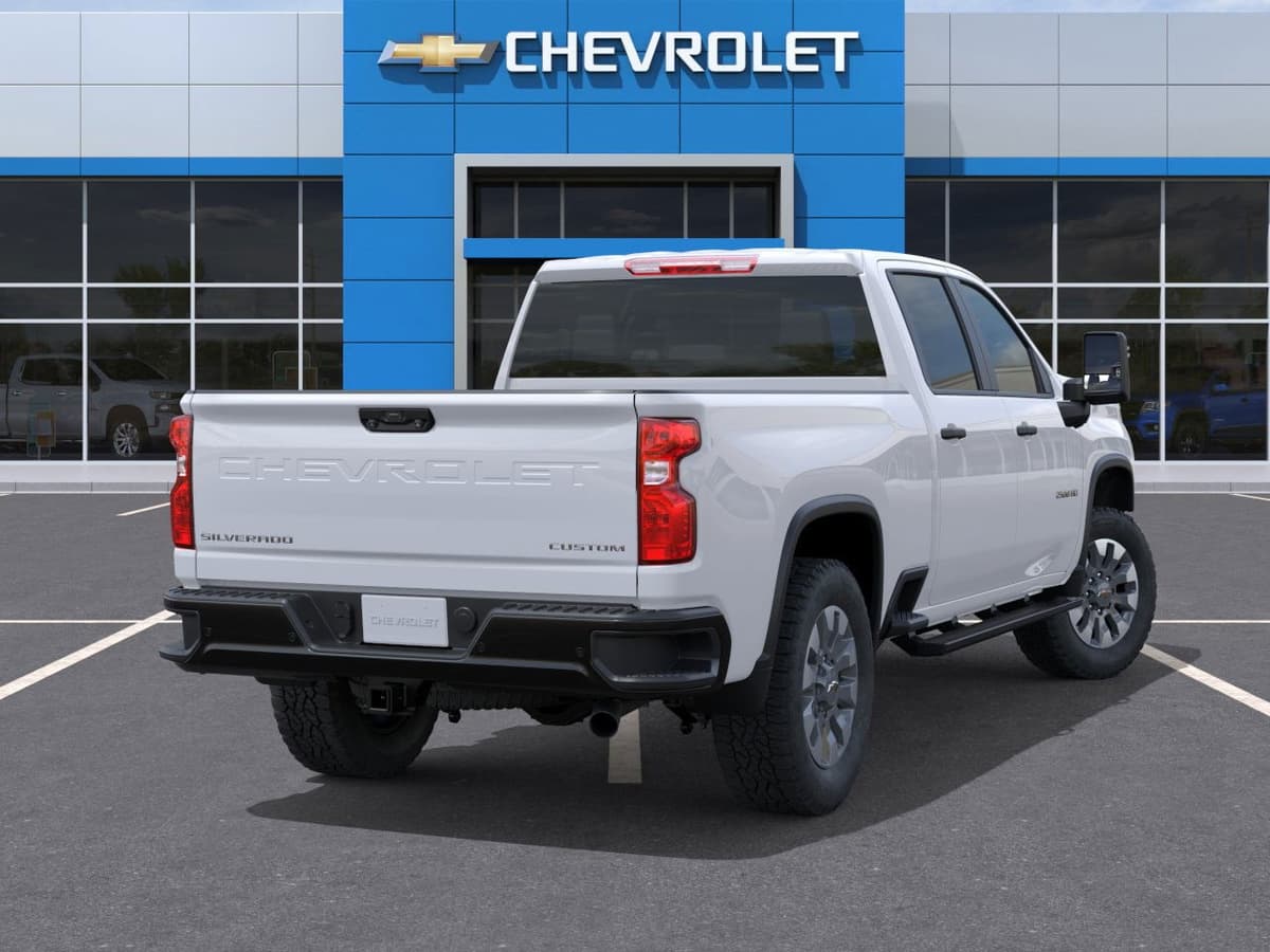 2026 Chevrolet Silverado 2500 HD - Image 4