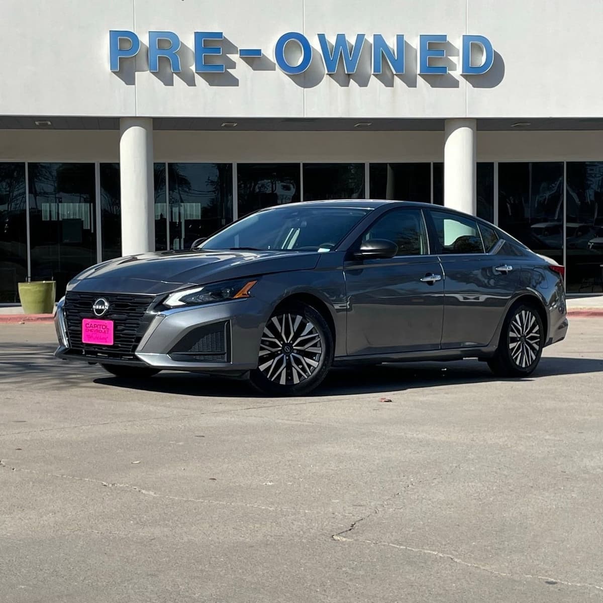 2024 Nissan Altima - Image 2