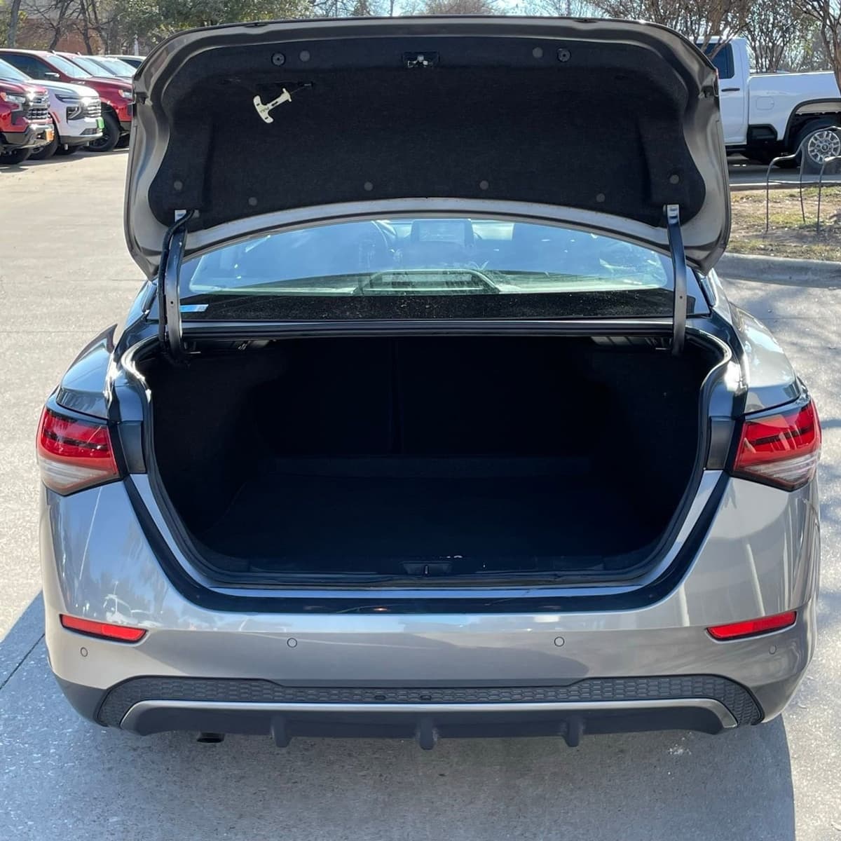 2024 Nissan Sentra - Image 25