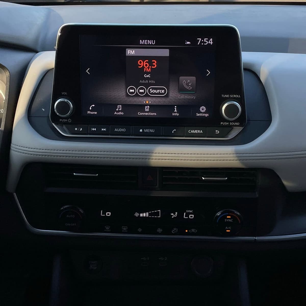 2025 Nissan Rogue - Image 17